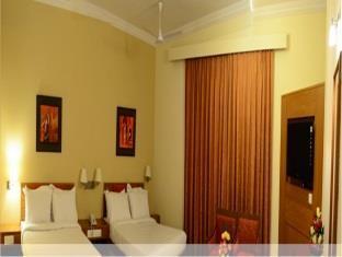 Hotel Bkr Convention Centre 3*